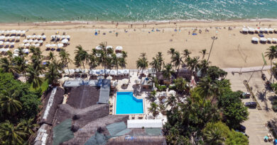 Cận cảnh 2 nhà hàng nổi tiếng ven biển Nha Trang trước nguy cơ bị thu hồi đất